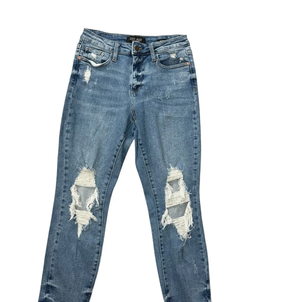 Judy Blue Boyfriend fit medium wash jeans in size 5/27